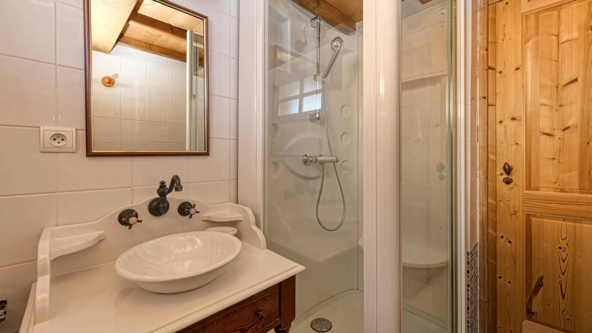 Homency - Chalet Alpaga Alpe d'Huez 0*,  France